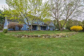 17 Surrey Ln, Durham, NH 03824
