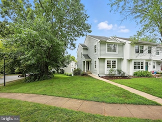 15400 Beachwater Ct, Dumfries, VA 22025
