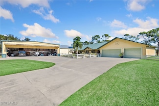 18812 Baseleg Ave, North Fort Myers, FL 33917