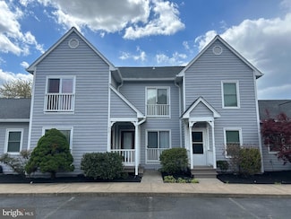 321 Harrison St SE, Leesburg, VA 20175