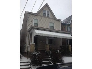 13 4th St, Sharpsburg, PA 15215