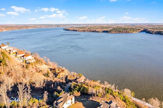 24 High Pointe Dr, Savannah, TN 38372