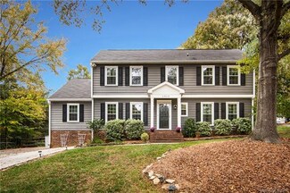 6348 S Point Dr, Charlotte, NC 28277