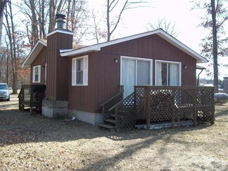 10595 N Brooks Rd, Irons, MI 49644
