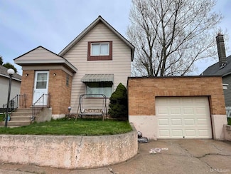 1110 N 2nd St, Ishpeming, MI 49849