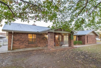 11076 S Highway 16, Elkins, AR 72727