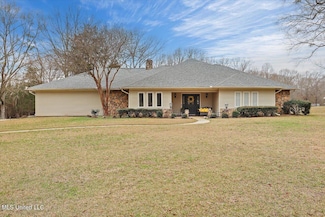 105 Lauren Ln, Clinton, MS 39056
