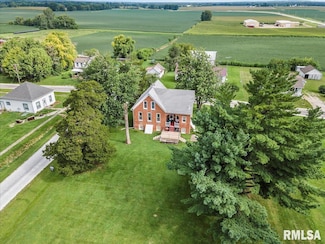 586 Moore St, Milton, IL 62352