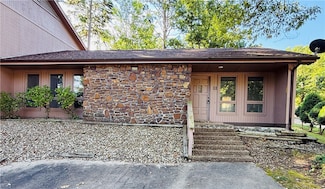 11 Mellor Ln, Bella Vista, AR 72715