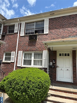 1266 Teaneck Rd, Teaneck, NJ 07666