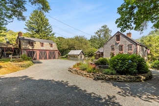 219 Hornbine Rd, Rehoboth, MA 02769