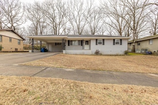 5020 Arlington Dr, North Little Rock, AR 72116