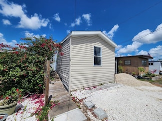 7499 46th Ave N Unit 12, Saint Petersburg, FL 33709