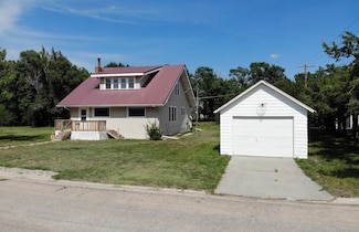 208 N Blakely St, Logan, KS 67646