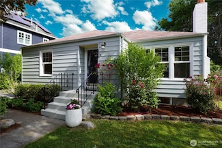 4000 SW Hanford St, Seattle, WA 98116