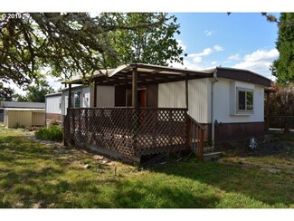 187 E 2nd St, Lowell, OR 97452