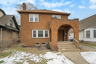 521 Burton St SE, Grand Rapids, MI 49507