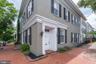 2800 Dumbarton St NW, Washington, DC 20007