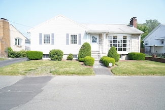 11 Bixby St, Revere, MA 02151