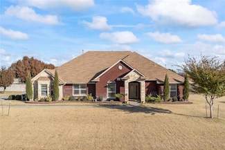4214 Topaz Cir, Yukon, OK 73099