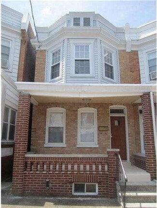 1906 W 7th St, Wilmington, DE 19805