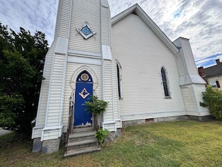 25 Green St, Lebanon, NH 03766