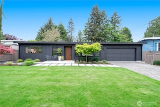 15413 63rd Ave NE, Kenmore, WA 98028