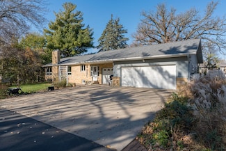 451 Forest Ln, North Mankato, MN 56003