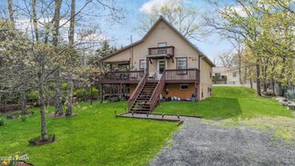 109 Stamford Rd, Dingmans Ferry, PA 18328