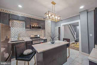 2525 W Lombard St, Baltimore, MD 21223