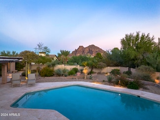 3921 E San Miguel Ave, Paradise Valley, AZ 85253