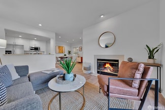2107 Hastings Shore Ln, Redwood City, CA 94065
