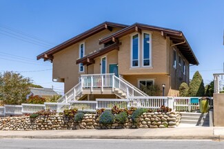 301 Cypress Ave, Pacific Grove, CA 93950