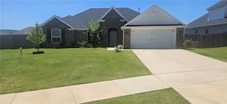 302 S Emerald Woods Run, Farmington, AR 72730