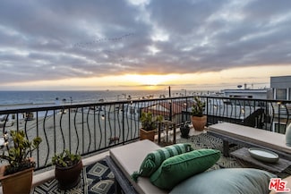 216 38th St, Manhattan Beach, CA 90266