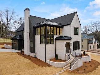 56 Pine St, Roswell, GA 30075