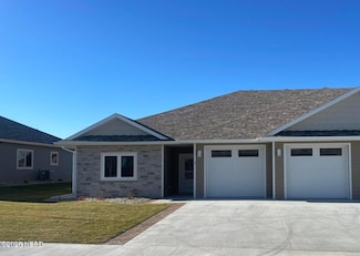 2112 2nd Ave SE Unit 2, Watertown, SD 57201