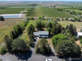 5207 Painted Hills Rd, Ephrata, WA 98823