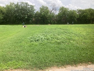 111 Sutton Place-Lot 11, Uvalde, TX 78801