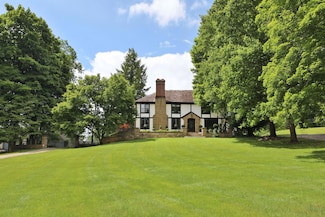854 Newark Granville Rd, Granville, OH 43023