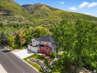 2016 E Graystone Ct, Draper, UT 84020