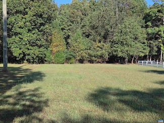 388 Mahanes Rd, Gordonsville, VA 22942