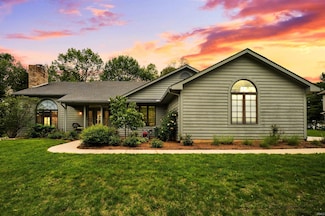 52633 Willow Bend Dr, Granger, IN 46530