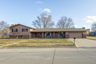 2963 Pershing Rd, Columbus, NE 68601