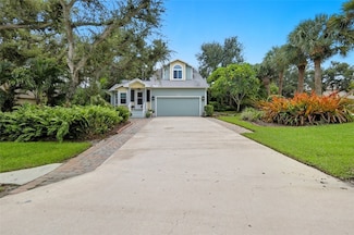 902 Tides Rd, Vero Beach, FL 32963