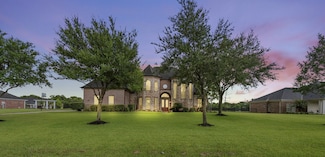 9030 Royal Crest Ln, Richmond, TX 77469