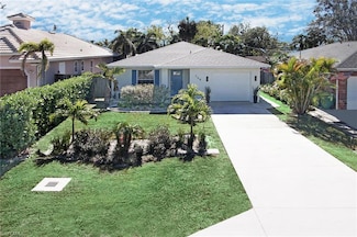 768 96th Ave N, Naples, FL 34108