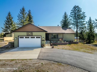 32732 N 14th Ave, Spirit Lake, ID 83869