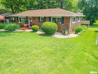 702 Magnolia Ave, Mount Vernon, IL 62864