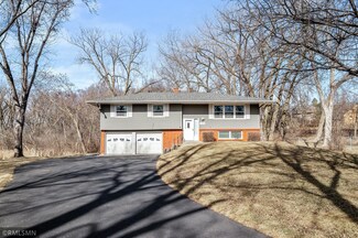 1775 Monn Ct, Saint Paul, MN 55110